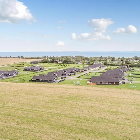 Nyaraló Awesome In With Kitchen