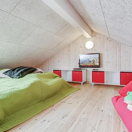 Casa de Férias Pet Friendly In With Sauna Bogense